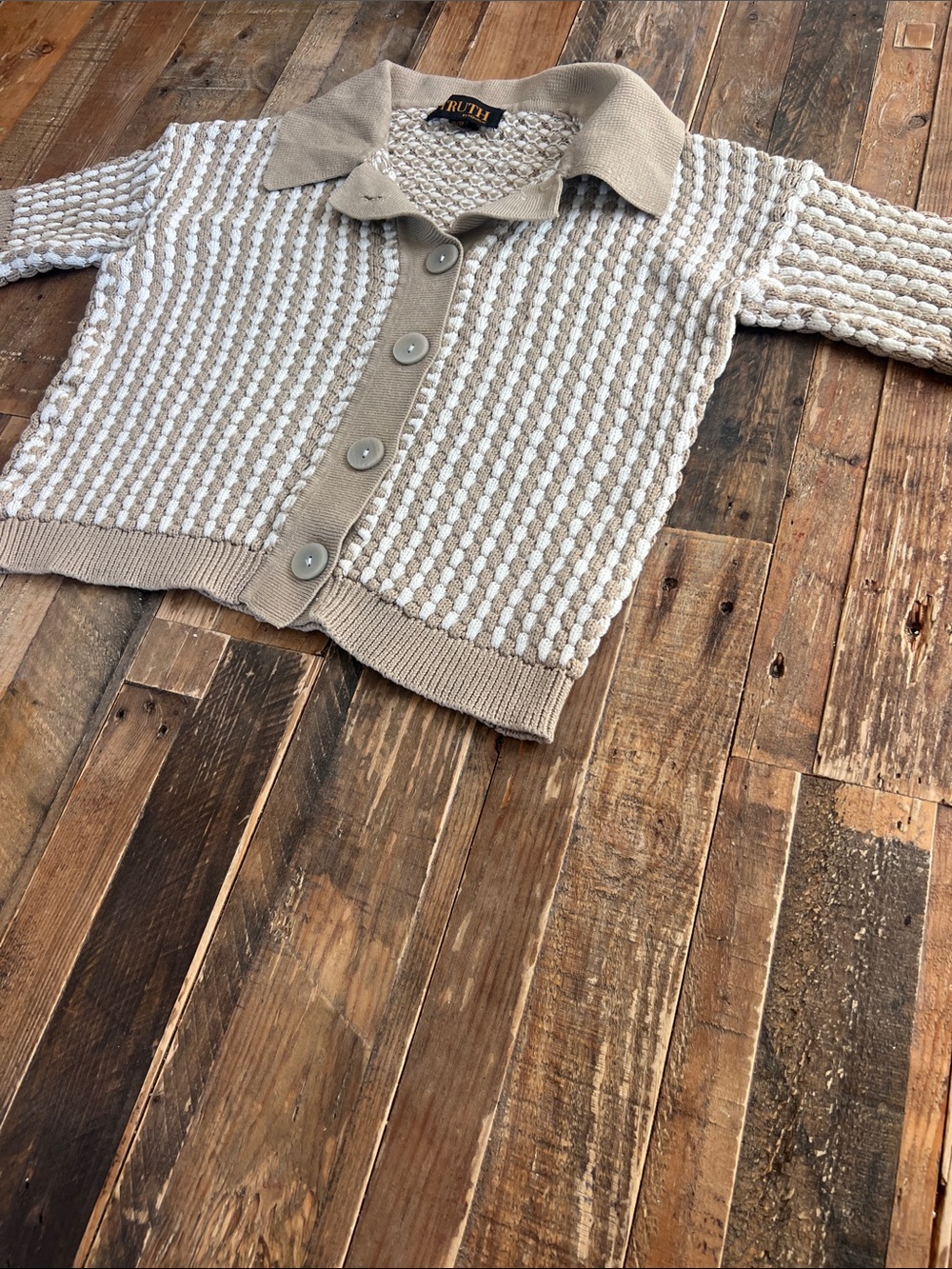 Truth by Republic Cream & Tan Textured Button-Front cropped Sweater